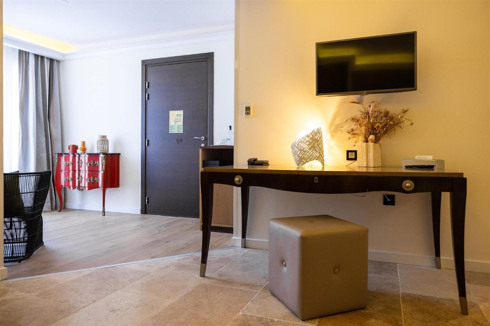 Hotel Des Gouverneurs باستيا المظهر الخارجي الصورة